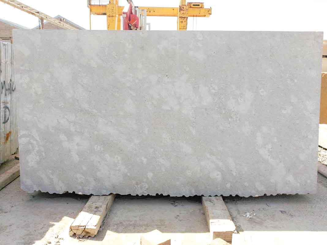 Kalkstein GRIS MONCERAT gesägt
