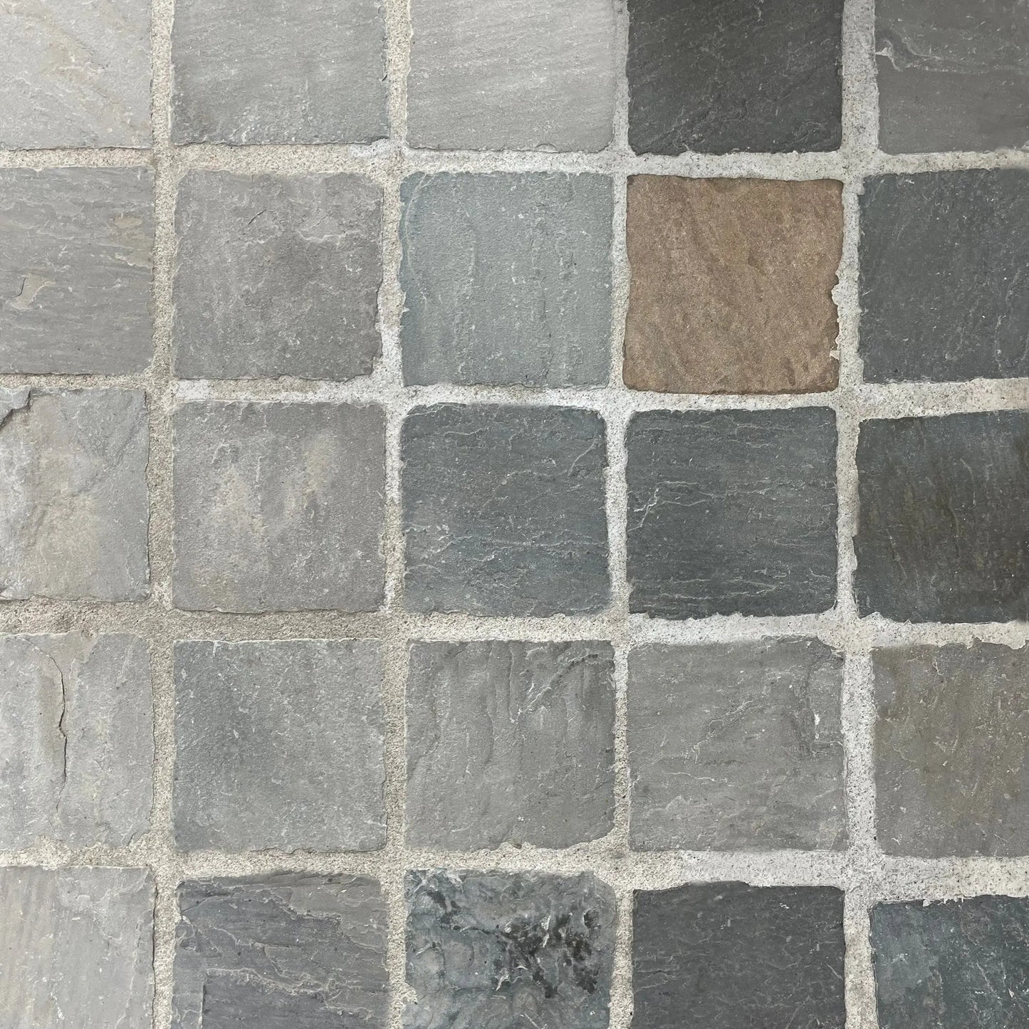 Pavé en grès KANDLA GREY - Minéral Pierre Naturelle