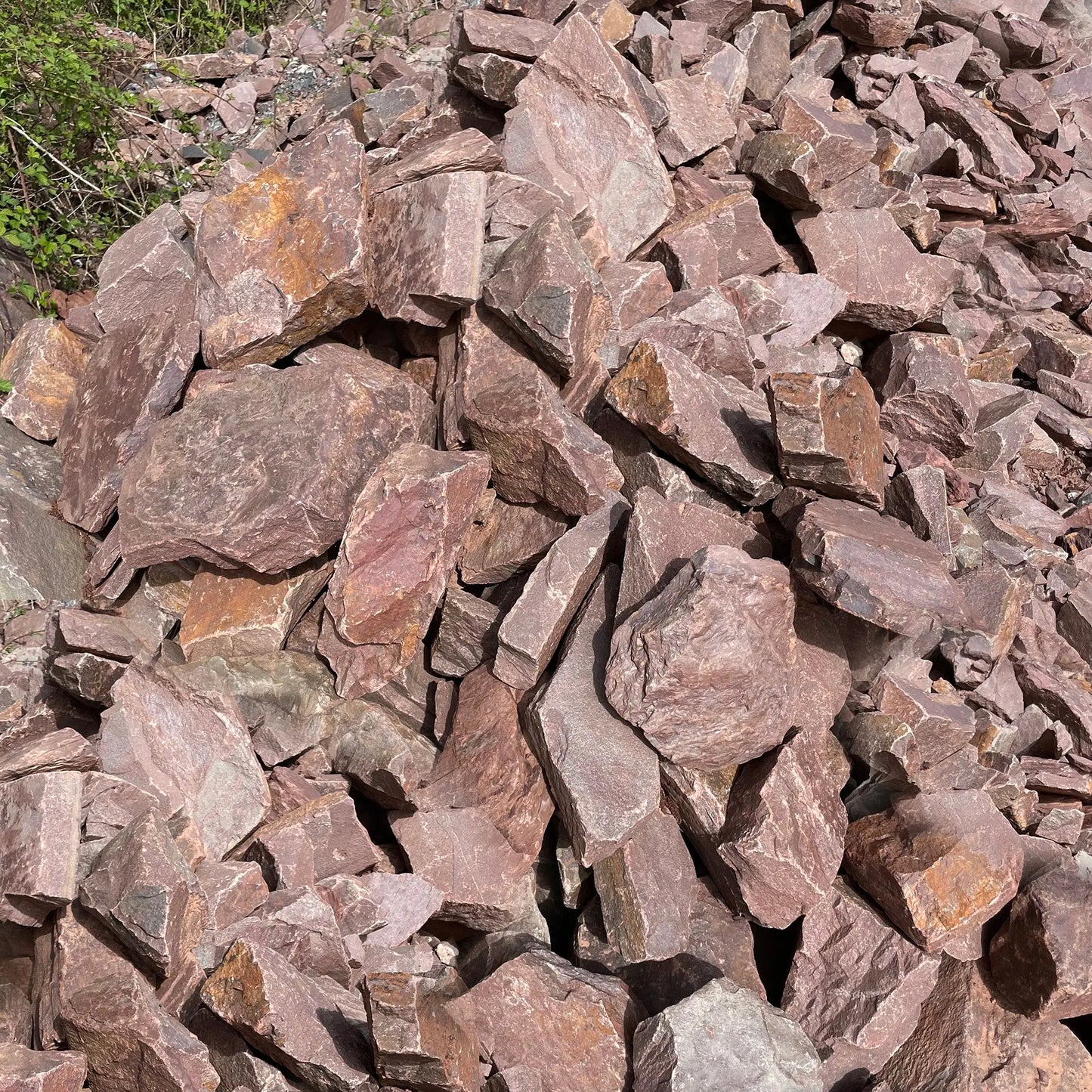 Rochers en QUARTZITE ROUGE - Minéral Pierre Naturelle
