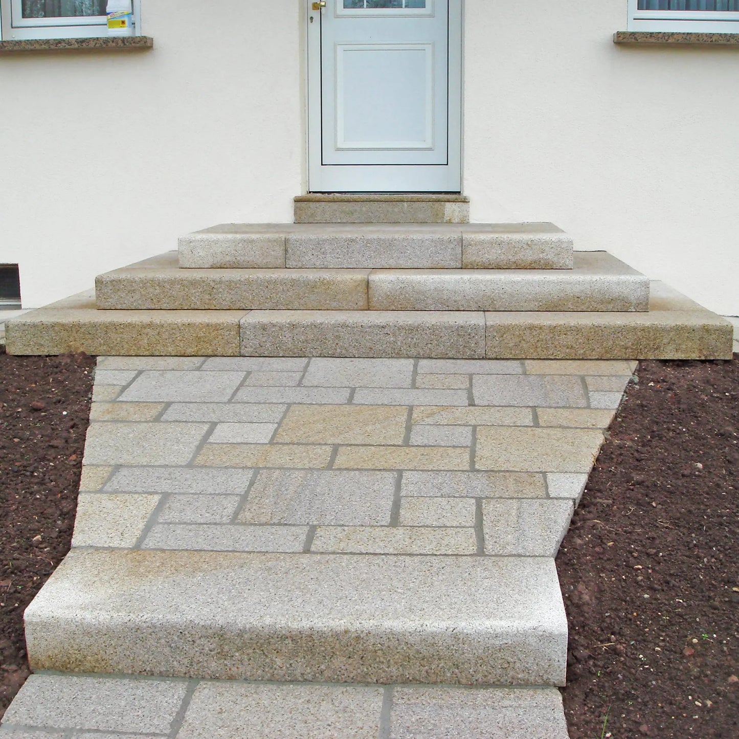 Bloc marche en Granit JAUNE SAVANE