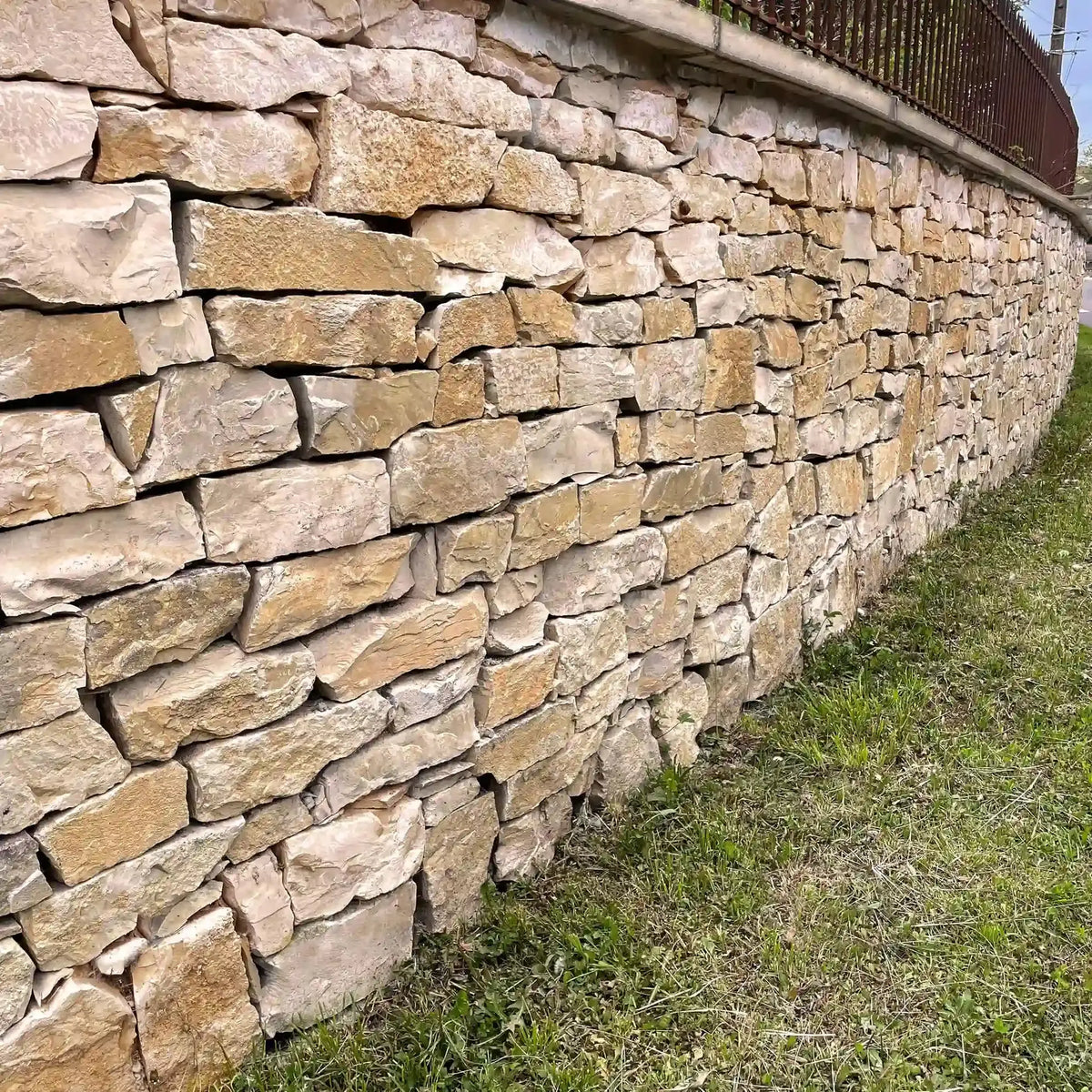 Moellon pour mur sec en PIERRE DE L'YONNE Minéral pierre naturelle