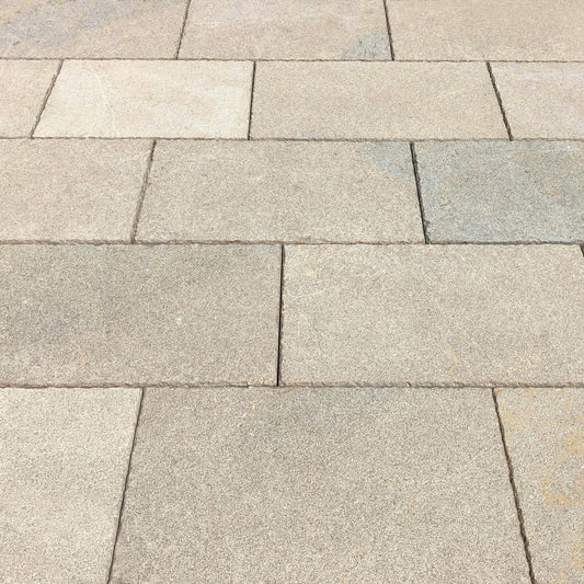 Dallage en pierre calcaire ALMENDRA MIX - Minéral Pierre Naturelle