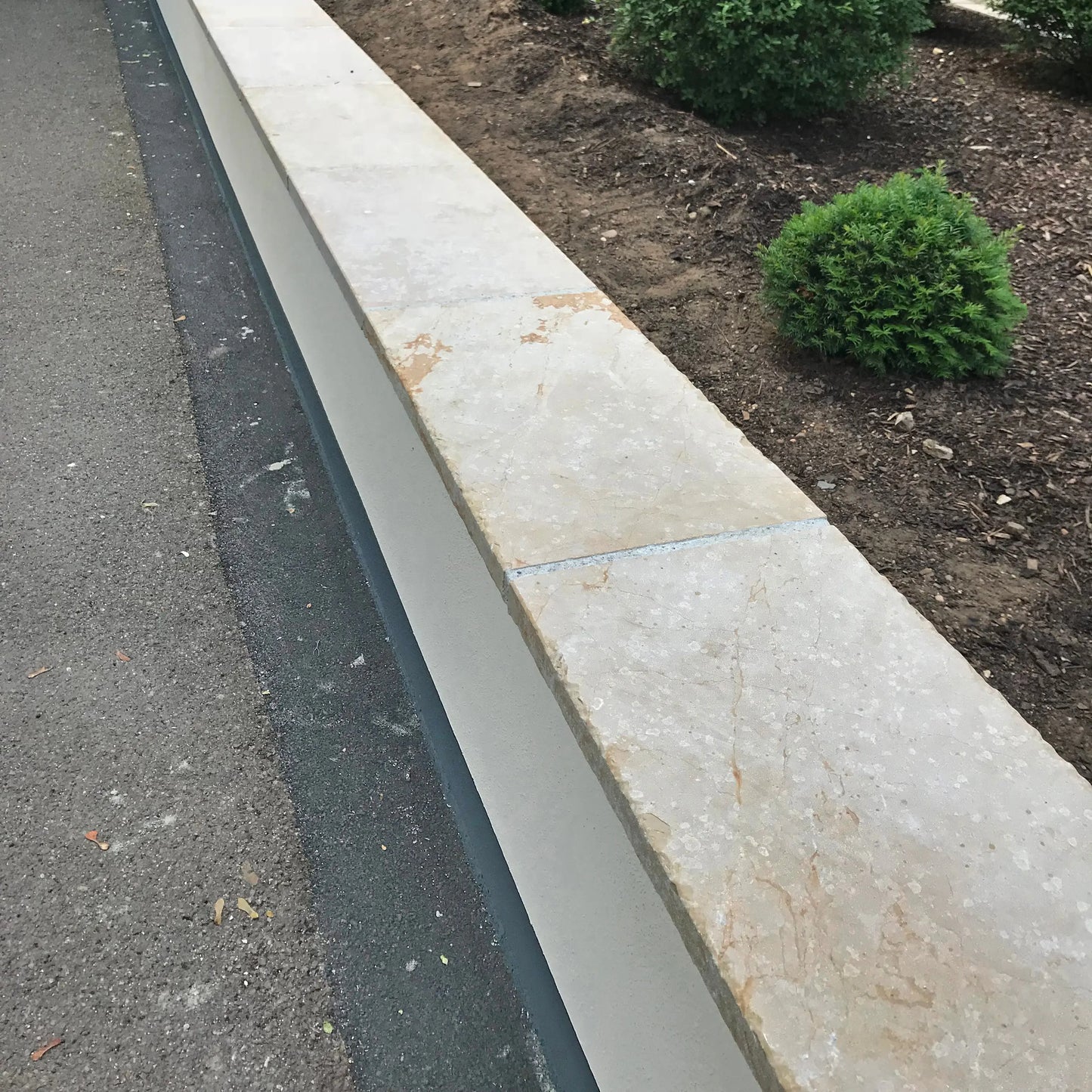 Couvre mur en pierre calcaire ALMENDRA - Minéral Pierre Naturelle