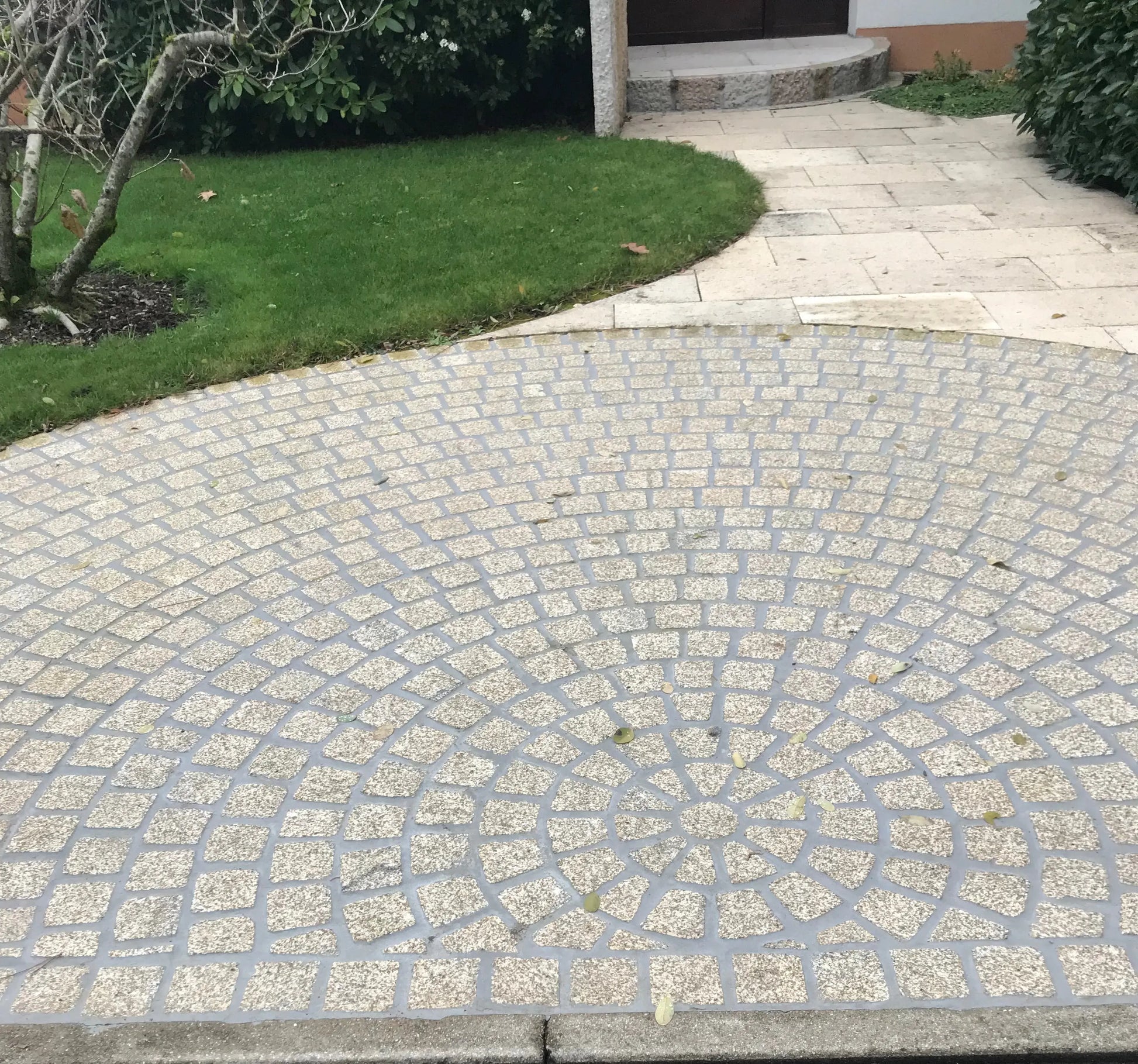 Pavé en granit JAUNE SAVANE - Minéral Pierre Naturelle