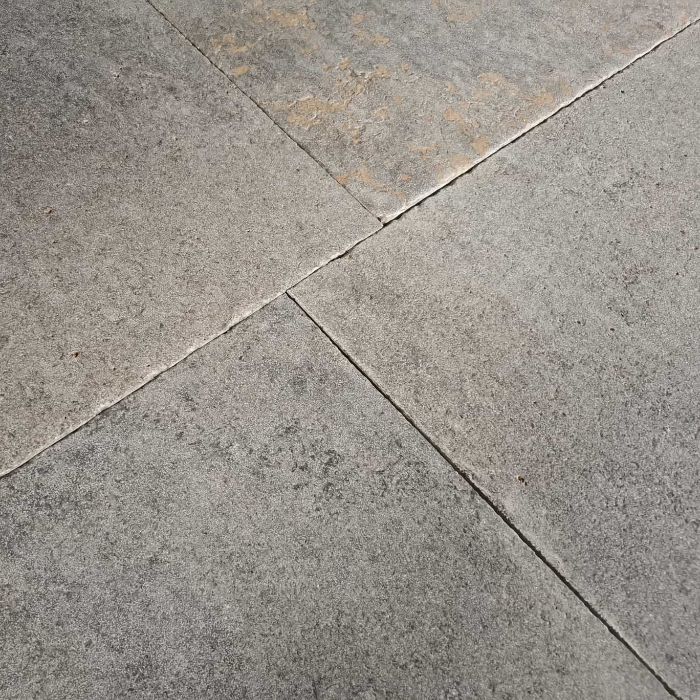 Calcaire KIRCHHEIMER MUSCHERKALK adouci Minéral pierre naturelle