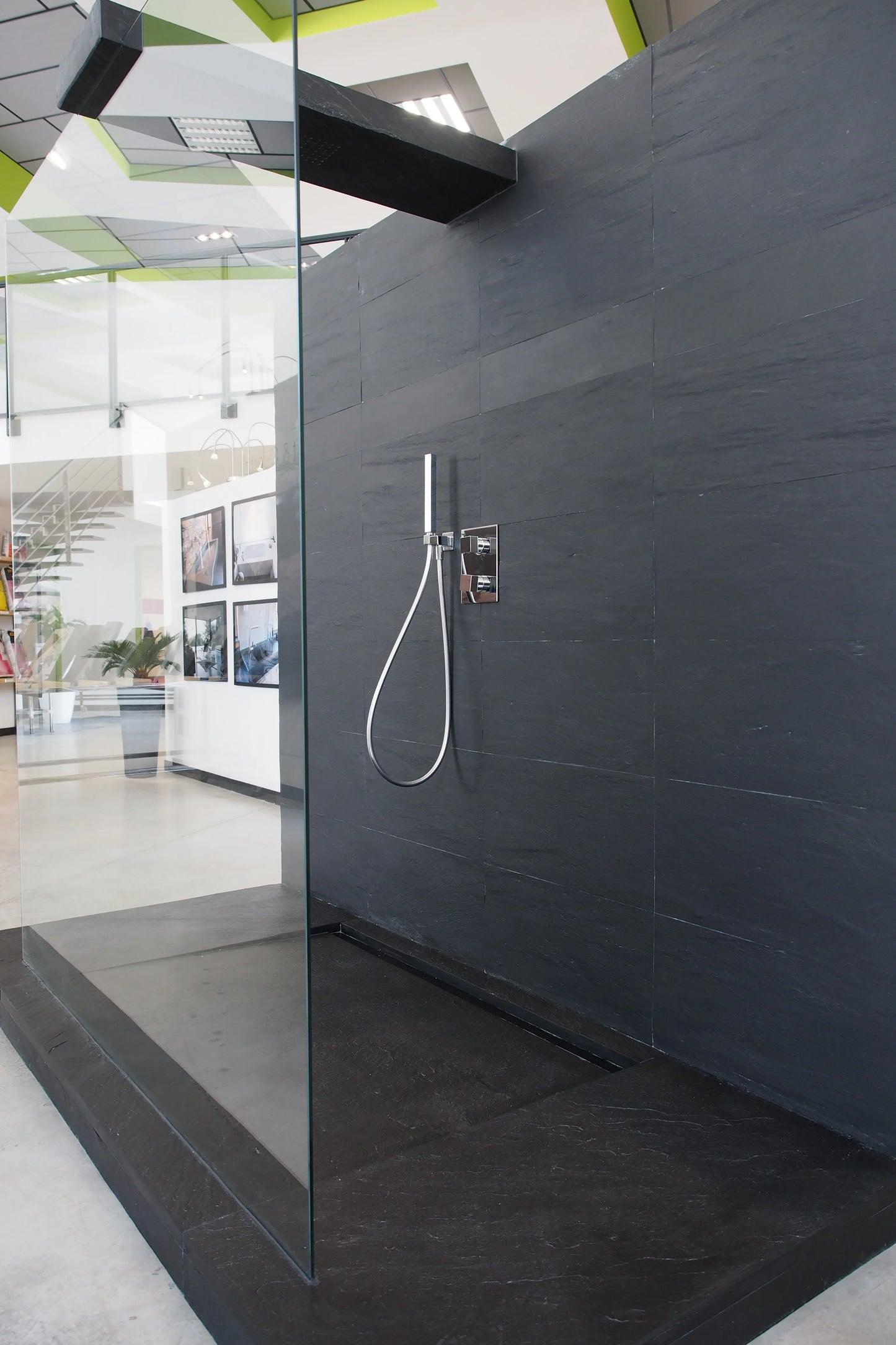 Dallage en ARDOISE NOIRE - Minéral Pierre Naturelle