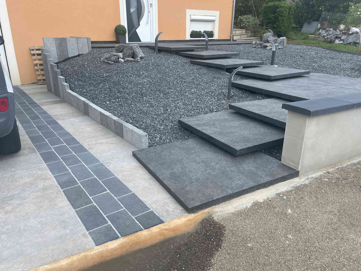 Marche suspendue en granit JADE BLACK - Minéral Pierre Naturelle