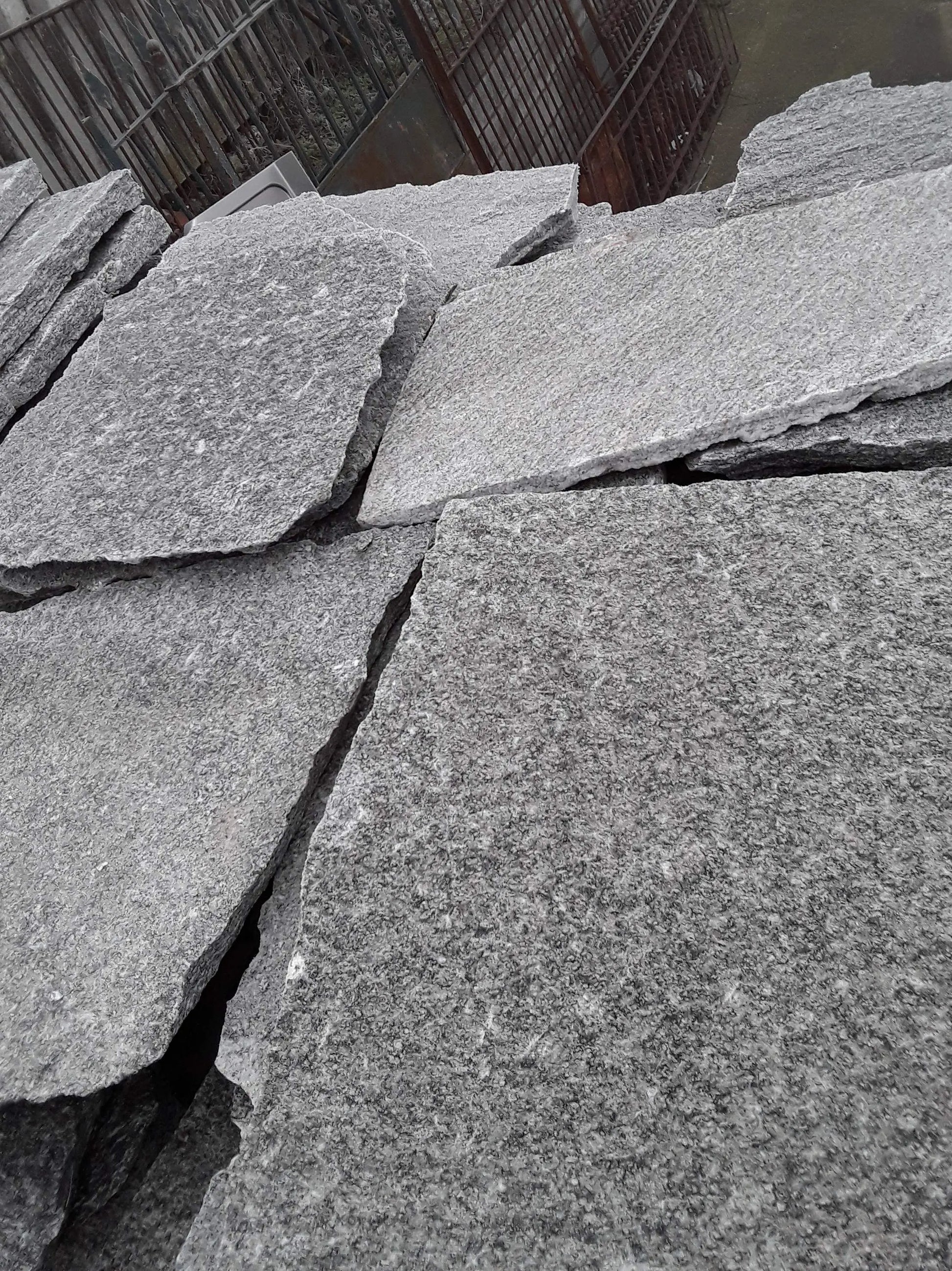 Opus Incertum en gneiss ALPINA WHITE - Minéral Pierre Naturelle