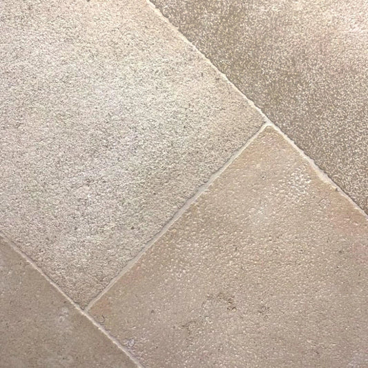 Dallage en pierre calcaire MIX CLAIR Minéral pierre naturelle