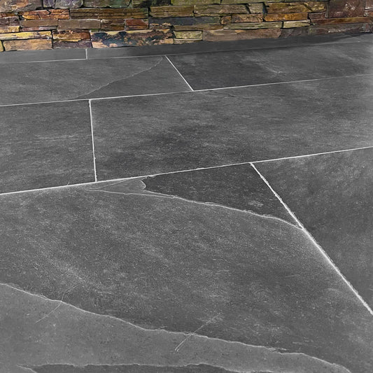 Dallage Schiste Graphite, Sol/Mur,Intérieur/Extérieur Bords sciés, finition clivée, réalisation client