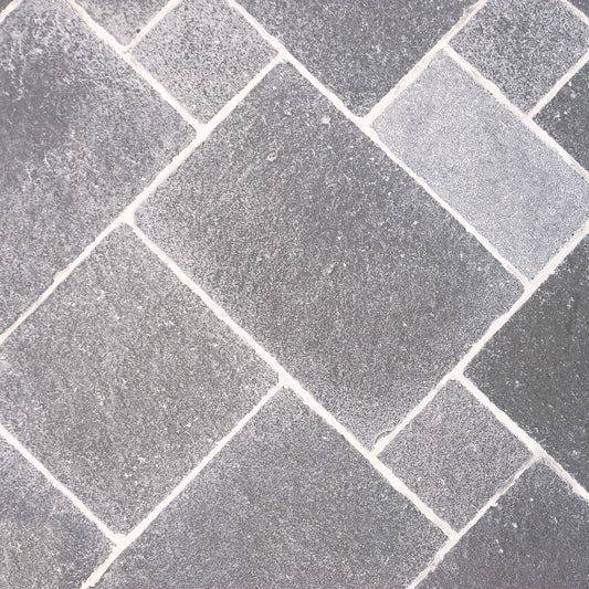 Dallage en pierre calcaire LIMA GRIS Bords bruts - Minéral Pierre Naturelle