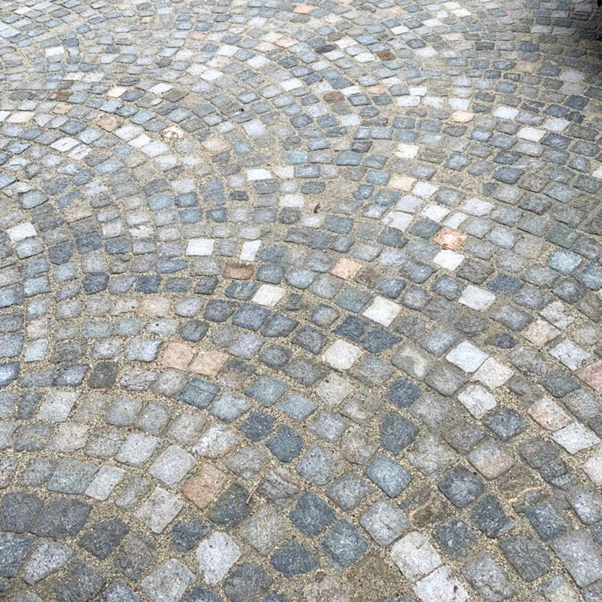 Pavé en PIERRE DE LUZERNE - Minéral Pierre Naturelle