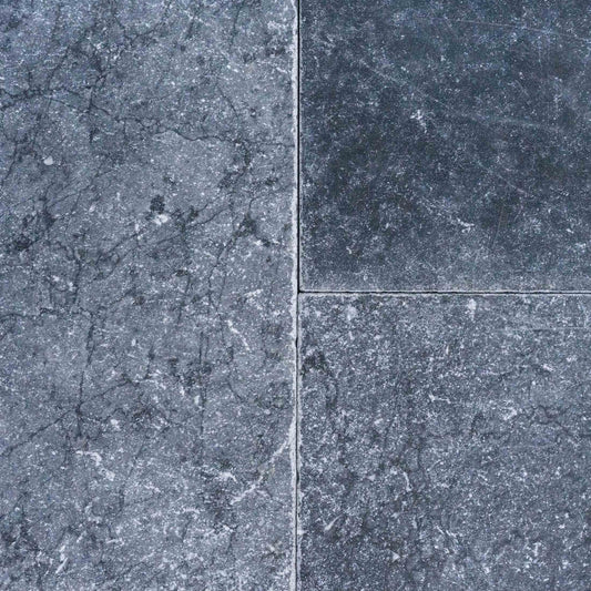 Margelle de piscine en pierre bleue OCEAN BLUE Vieilli - finition vieillie - zoom texture