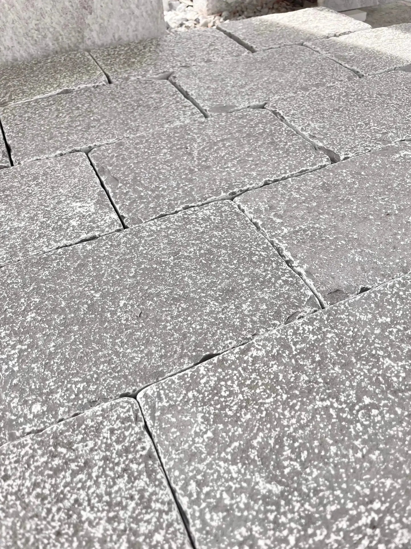 Pflaster Kalkstein LIMA grau - Minéral Naturstein
