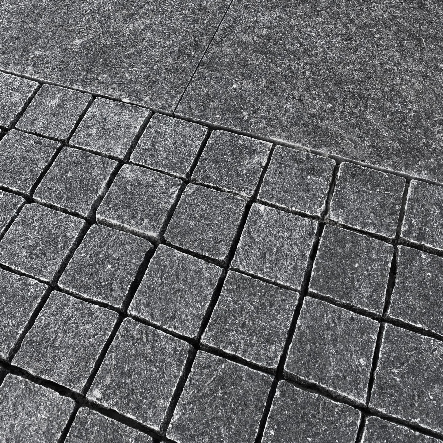 Pavé en granit JADE BLACK - Minéral Pierre Naturelle