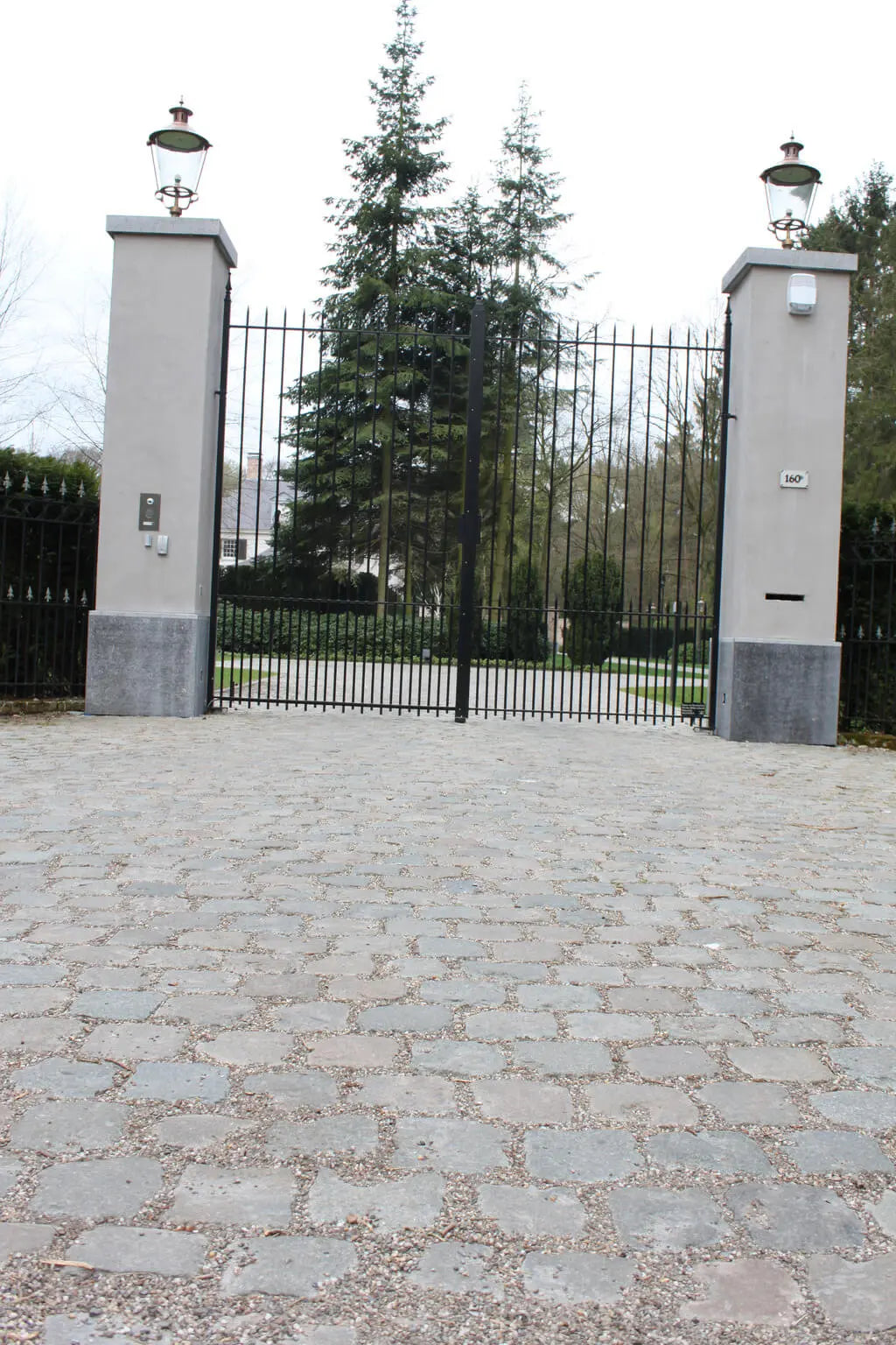 Pavé ancien de récupération en PORPHYRE - Minéral Pierre Naturelle