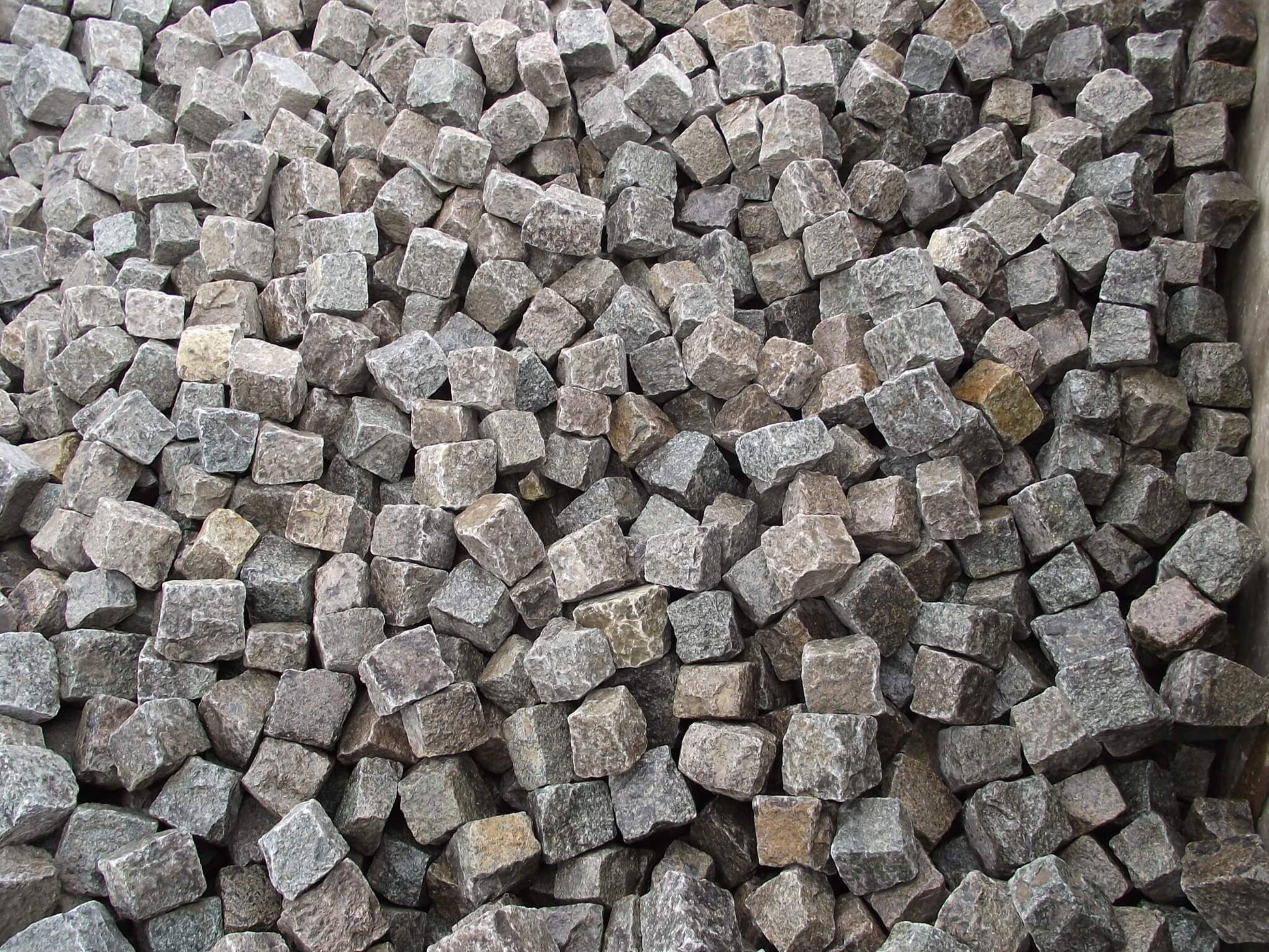 Pavé ancien de récupération en PORPHYRE - Minéral Pierre Naturelle