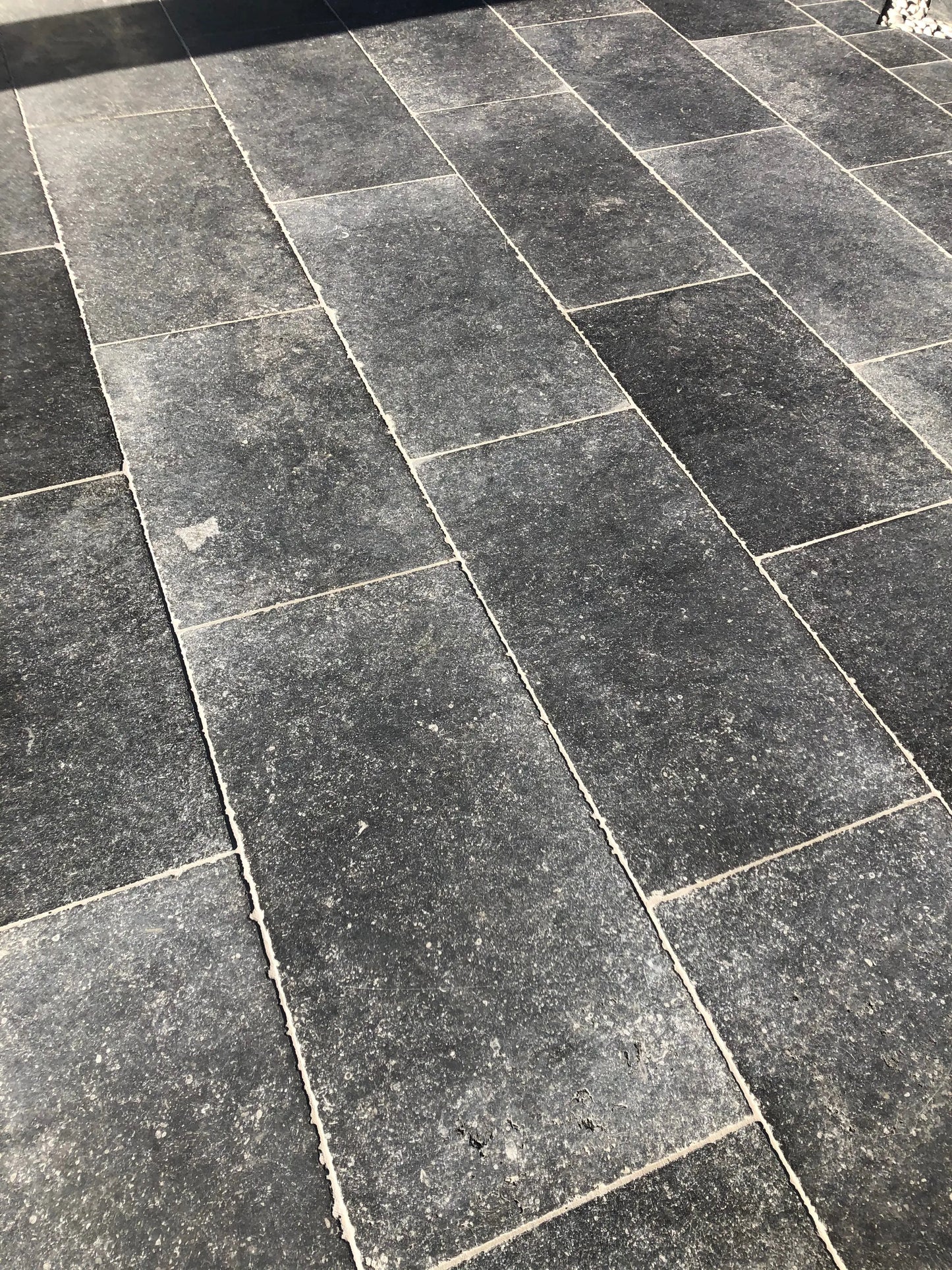 Dallage en PIERRE BLEUE BELGE Minéral pierre naturelle