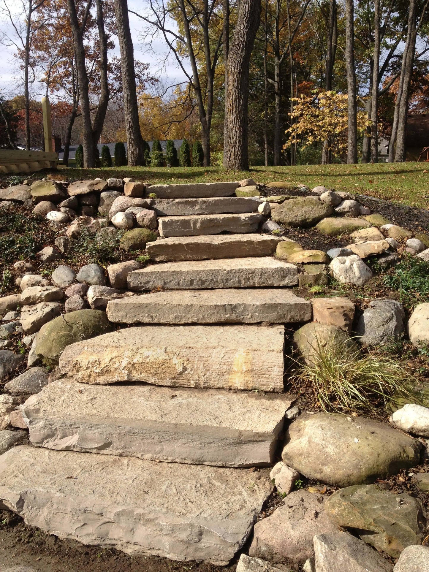 Marche naturelle en PIERRE DE L'YONNE Minéral pierre naturelle