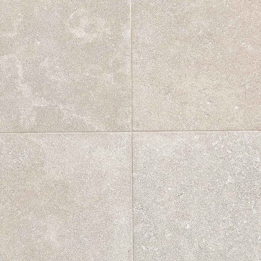Dallage intérieur en pierre calcaire SINAI PEARL sablé brossé - Minéral Pierre Naturelle