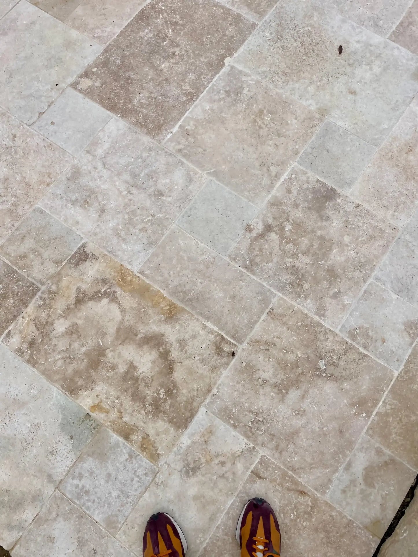 Dallage extérieur en TRAVERTIN CLASSIC - Minéral Pierre Naturelle