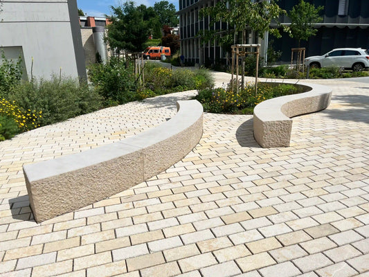 Pavés-ALMENDRA-grenaillé-Réalisations-sur-mesure Minéral Pierre Naturelle