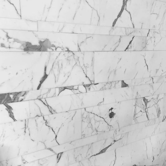 Parement en pierre naturelle MARBRE CARRARE