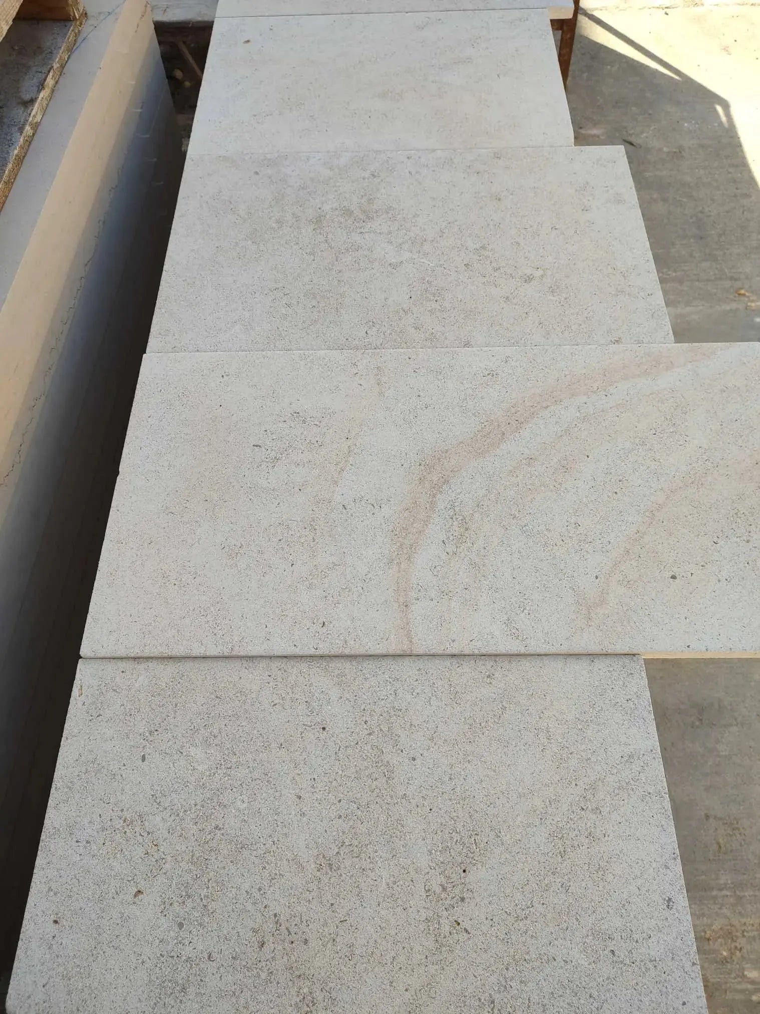 Bodenplatte Bourgogne SEMOND BEIGE Minéral Naturstein