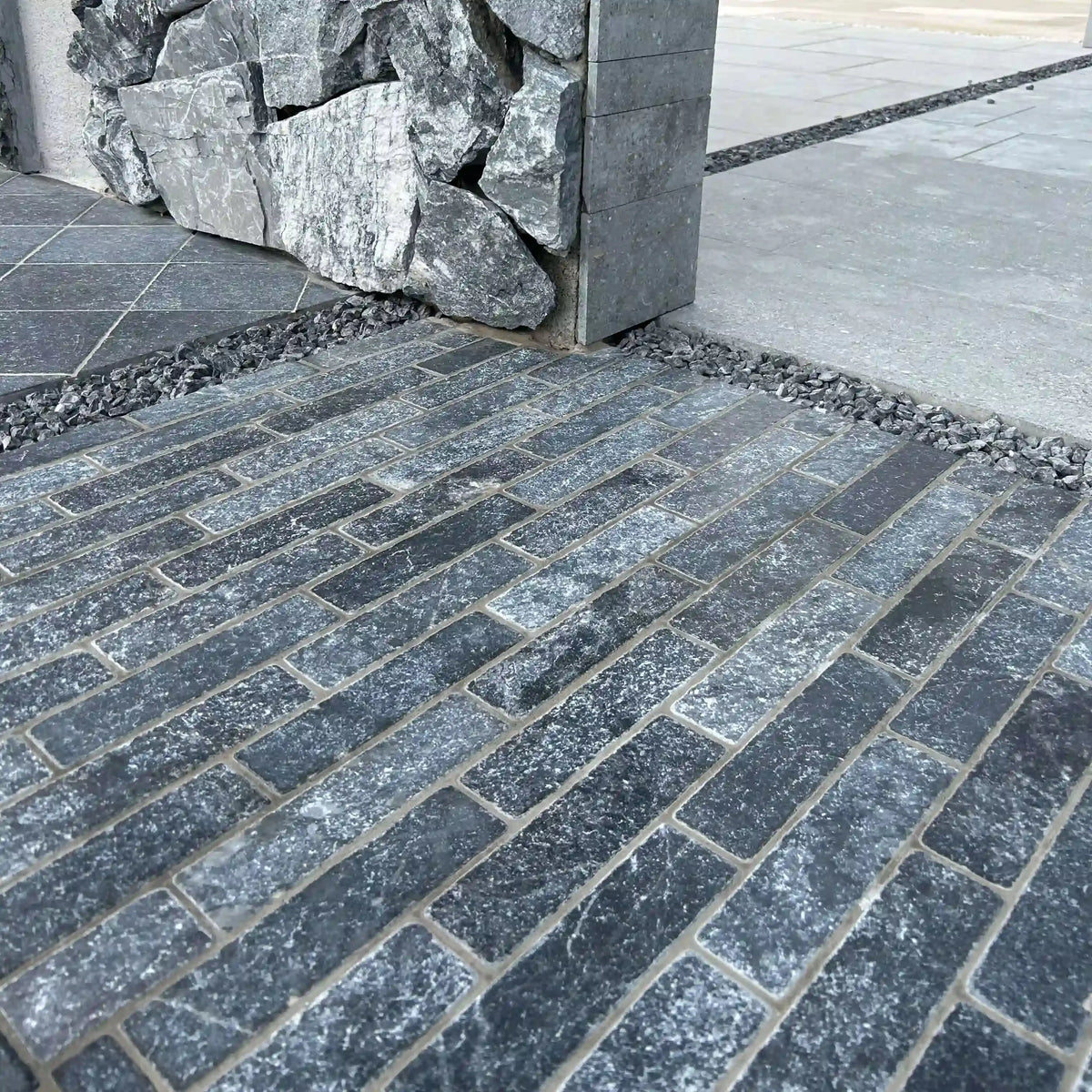 Pavé briquette en Pierre Bleue OCEAN BLUE Minéral pierre naturelle
