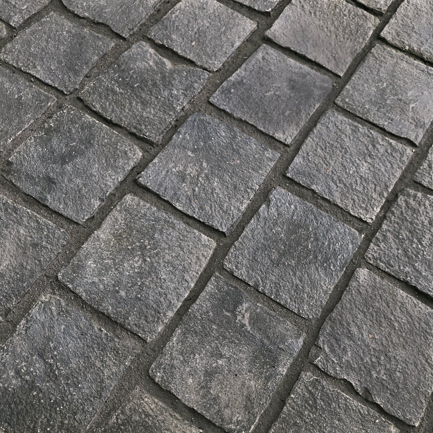 Pflaster BASALT SUPER BLACK gespalten