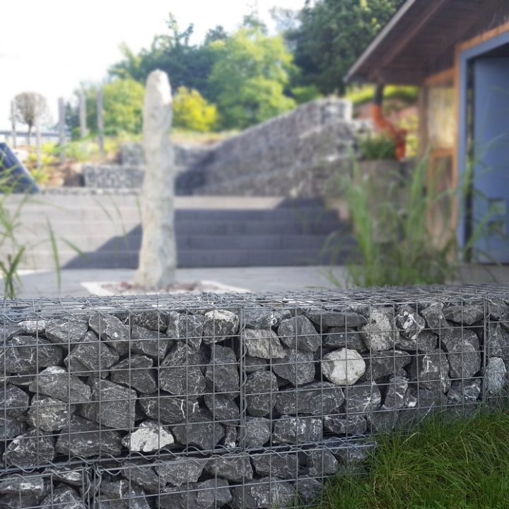 Grau DER ADRENNEN