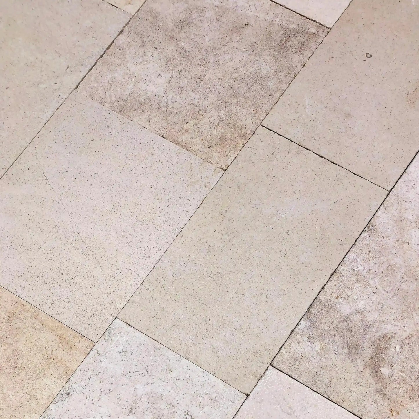 Bodenplatte Kalkstein MIX CLAIR