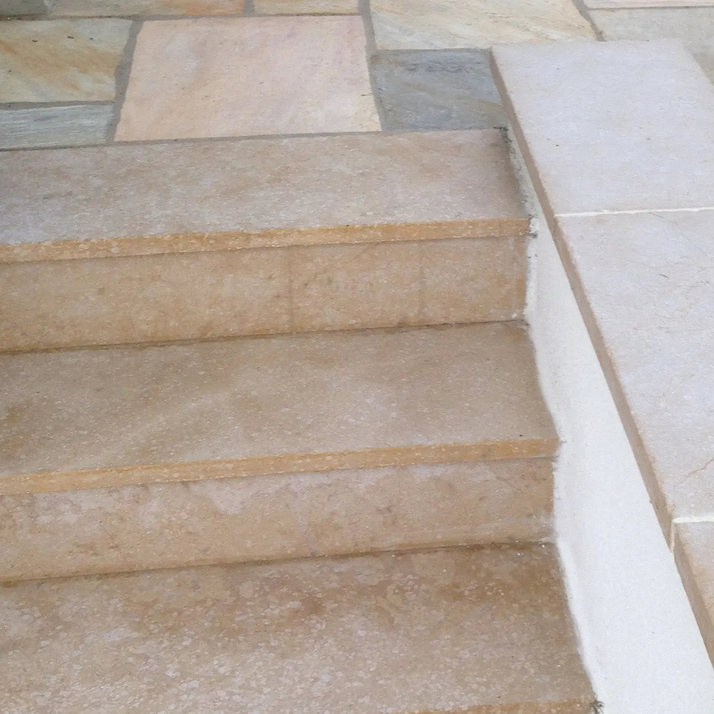 Treppe Kalkstein ALMENDRA