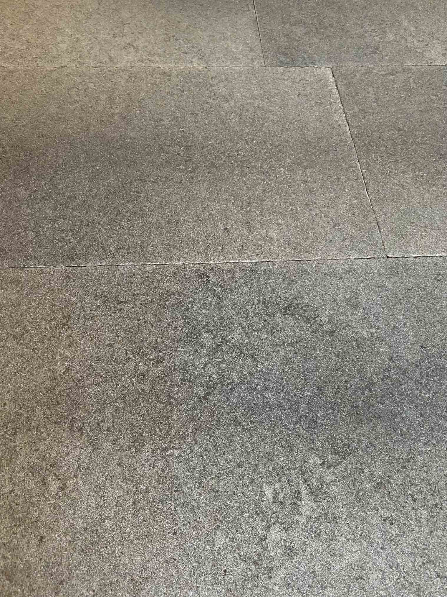 Calcaire KIRCHHEIMER MUSCHERKALK adouci Minéral pierre naturelle