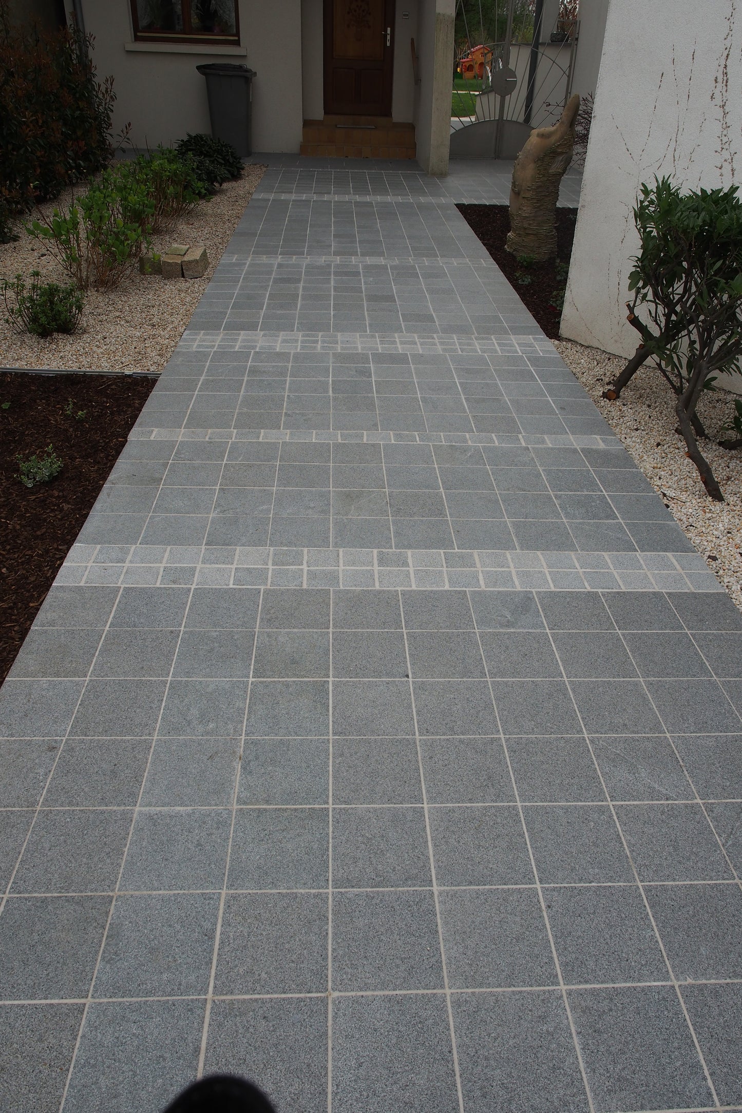 Pflaster Granit KURU DARK