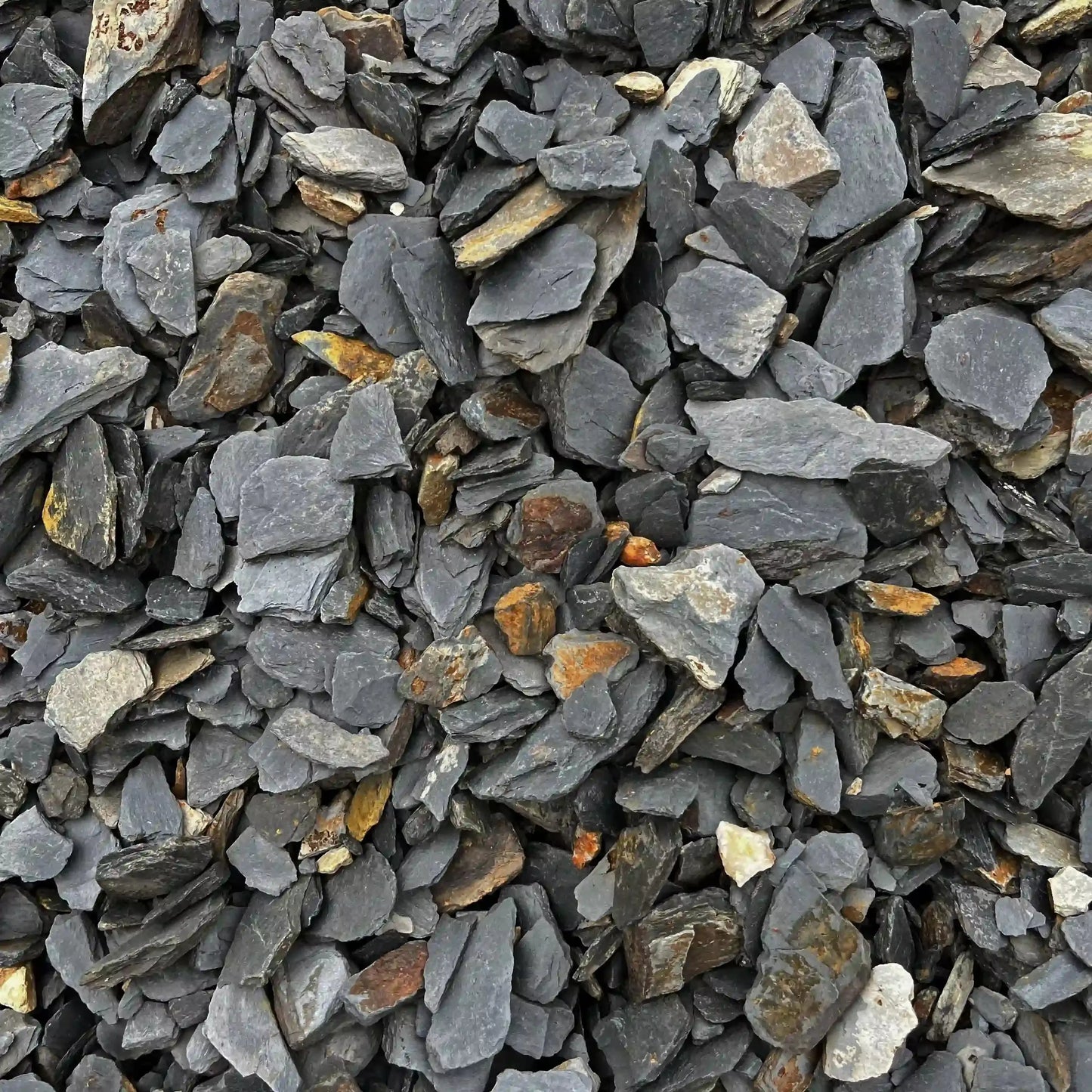 Mulch aus rostfarbenem Schiefer – Minéral Naturstein