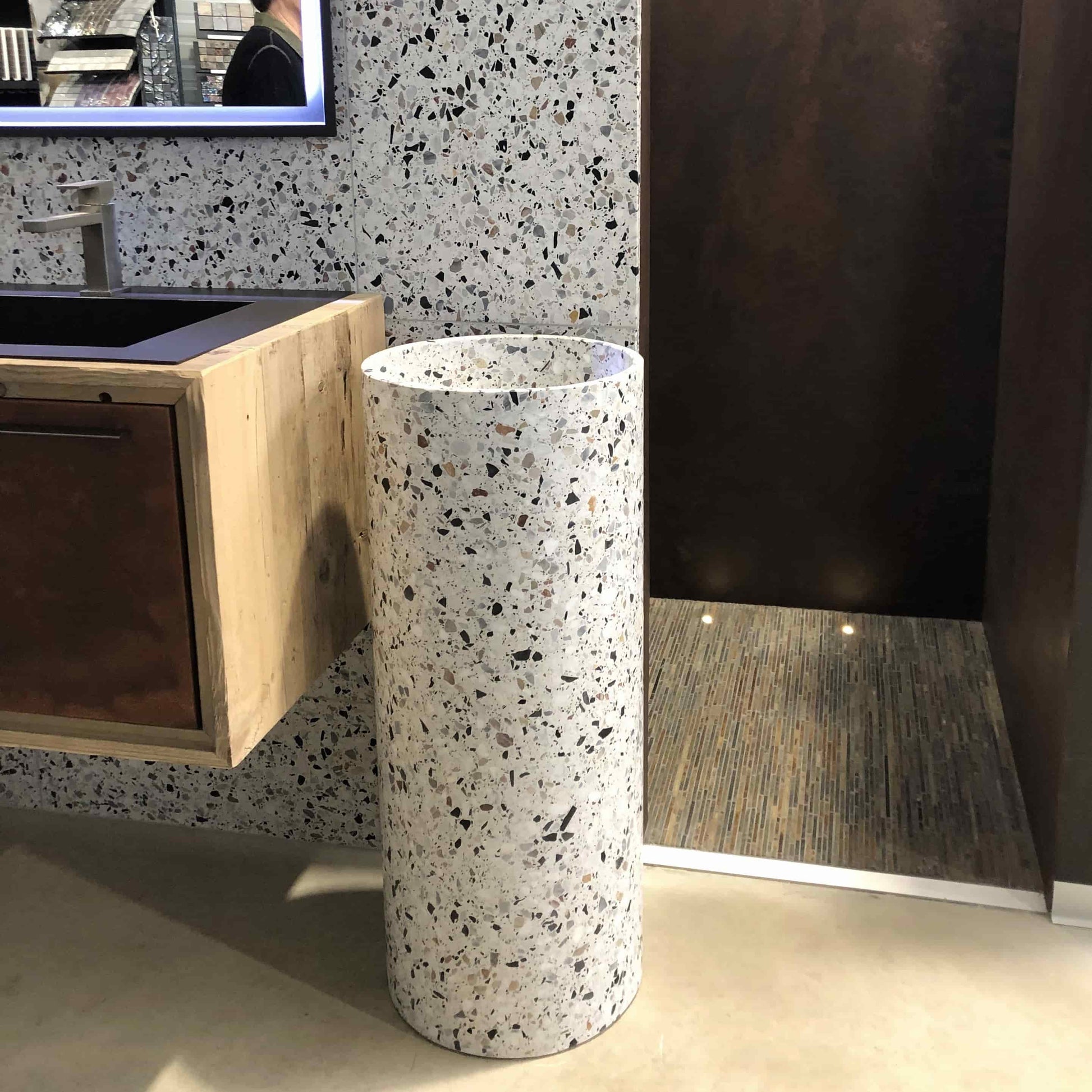 Terrazzo WHITE adouci Minéral pierre naturelle