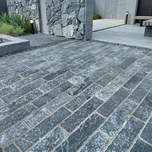 Pavé briquette en Pierre Bleue OCEAN BLUE Minéral pierre naturelle