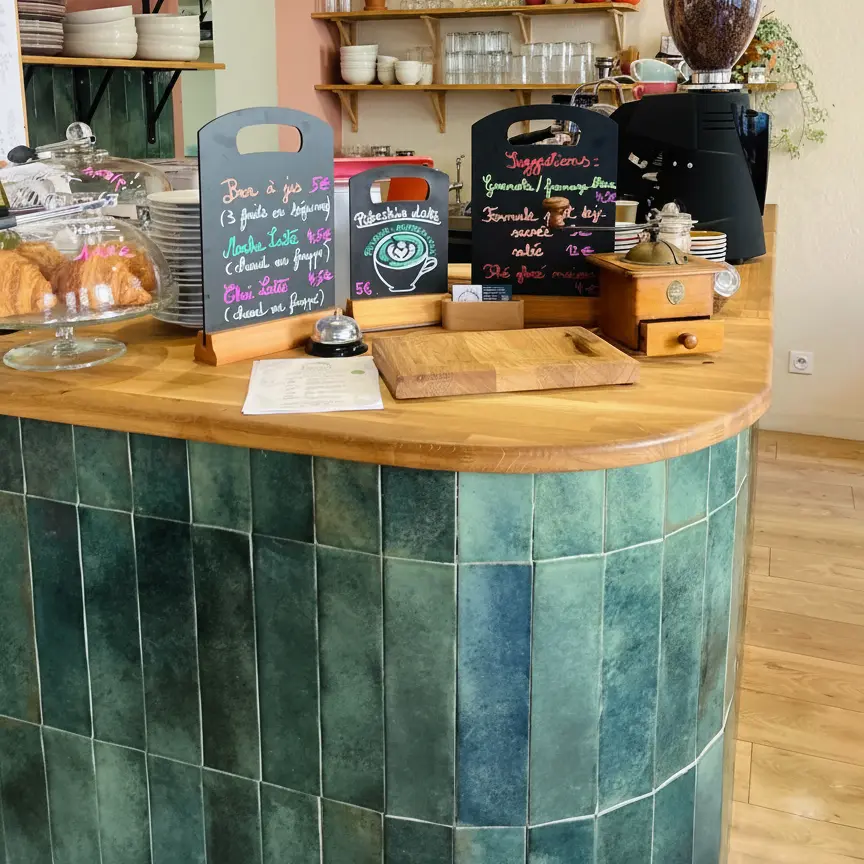 Keramik MOSS mit Zellige-Effekt