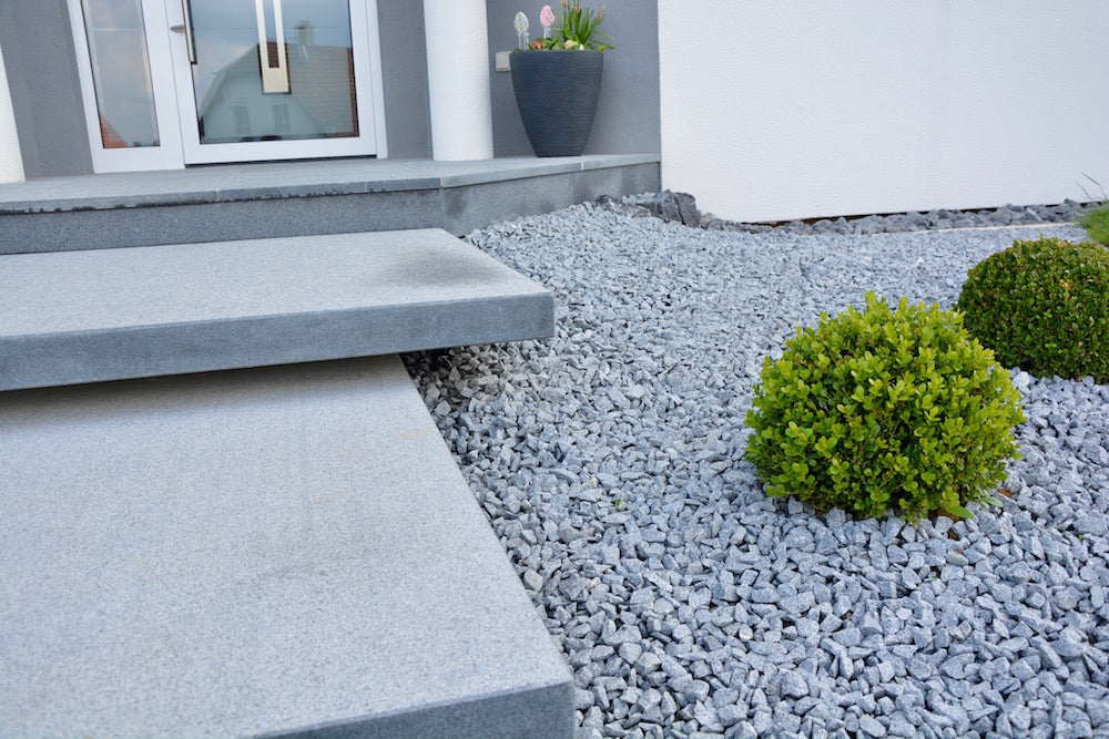 Schwebende Stufe Granit KURU DARK