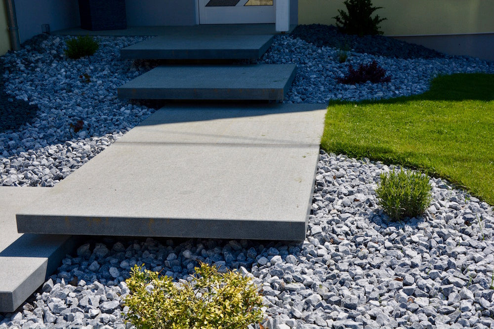 Schwebende Stufe Granit KURU DARK