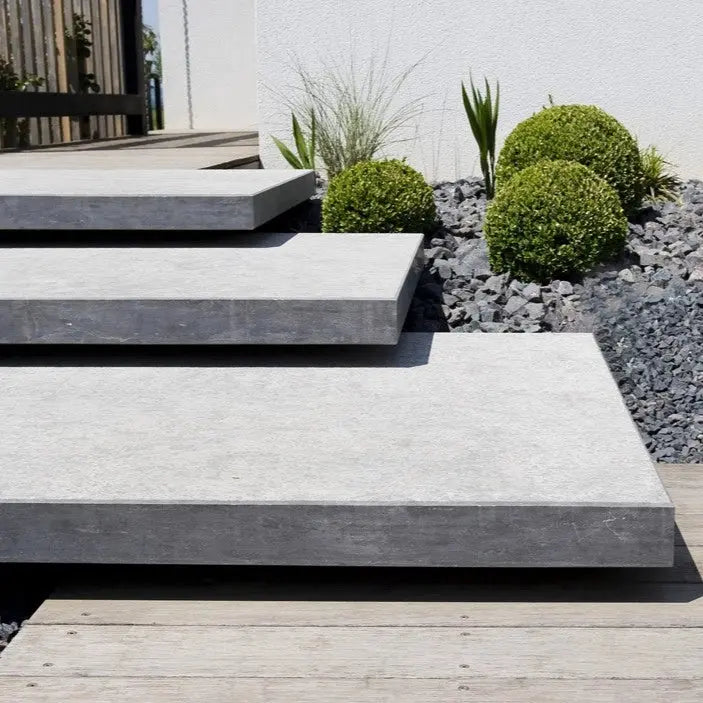 Schwebende Stufe BLUE STONE