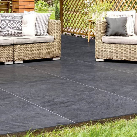 Grès cérame effet pierre QUARTZITE ANTHRACITE - 60x60x2
Finition : Effet pierre
Surface antidérapante R-11
Type : Pleine masse
Couleur : Anthracite
Bords : Rectifiés
sol extérieur