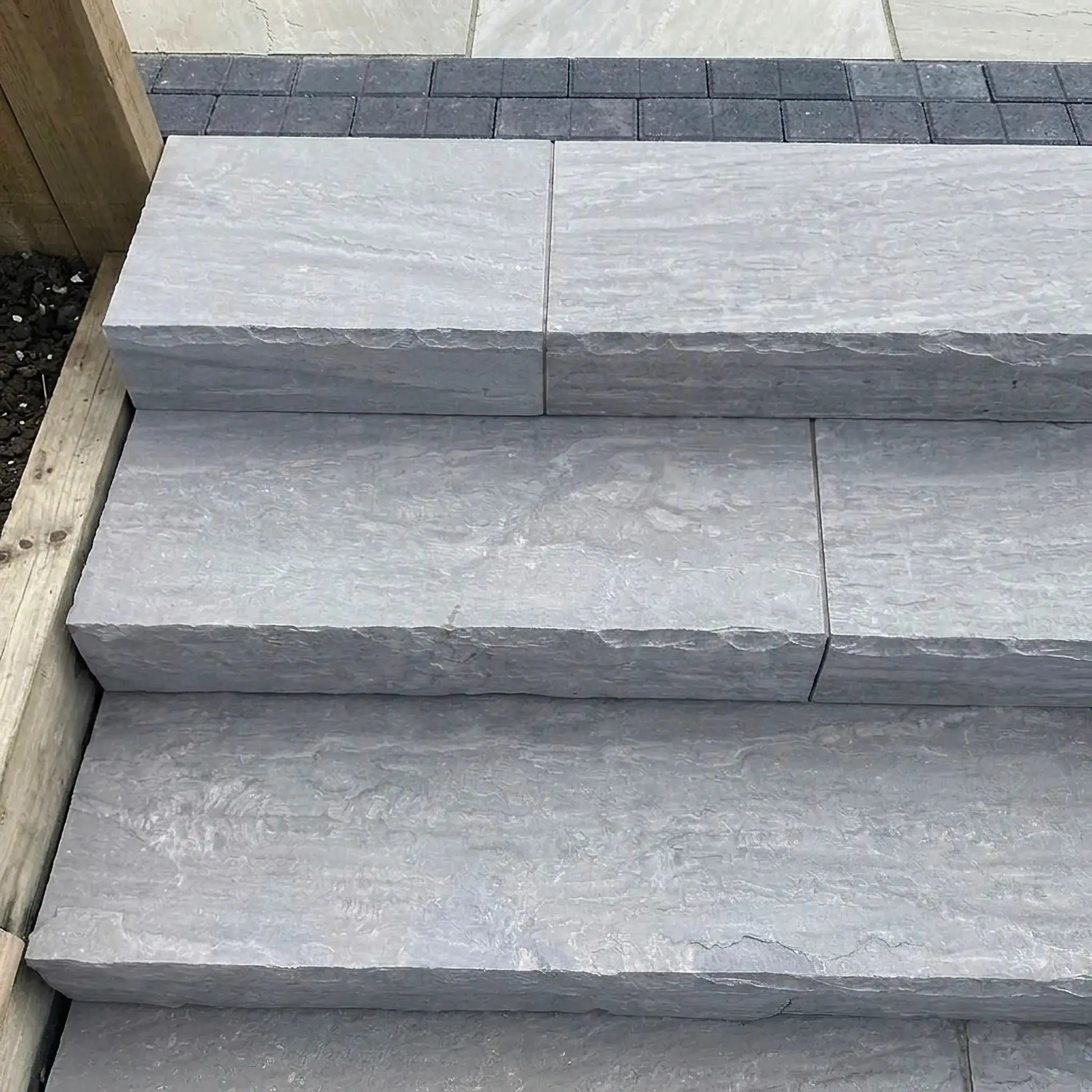 Blockstufe Sandstein KANDLA GREY Minéral Naturstein