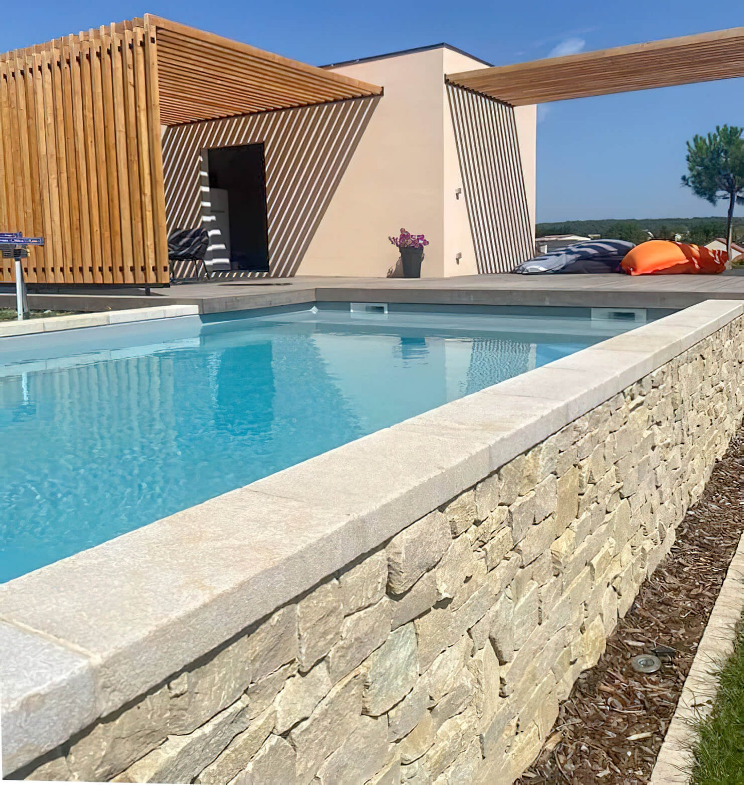 Poolrandplatte Kalkstein ALMENDRA