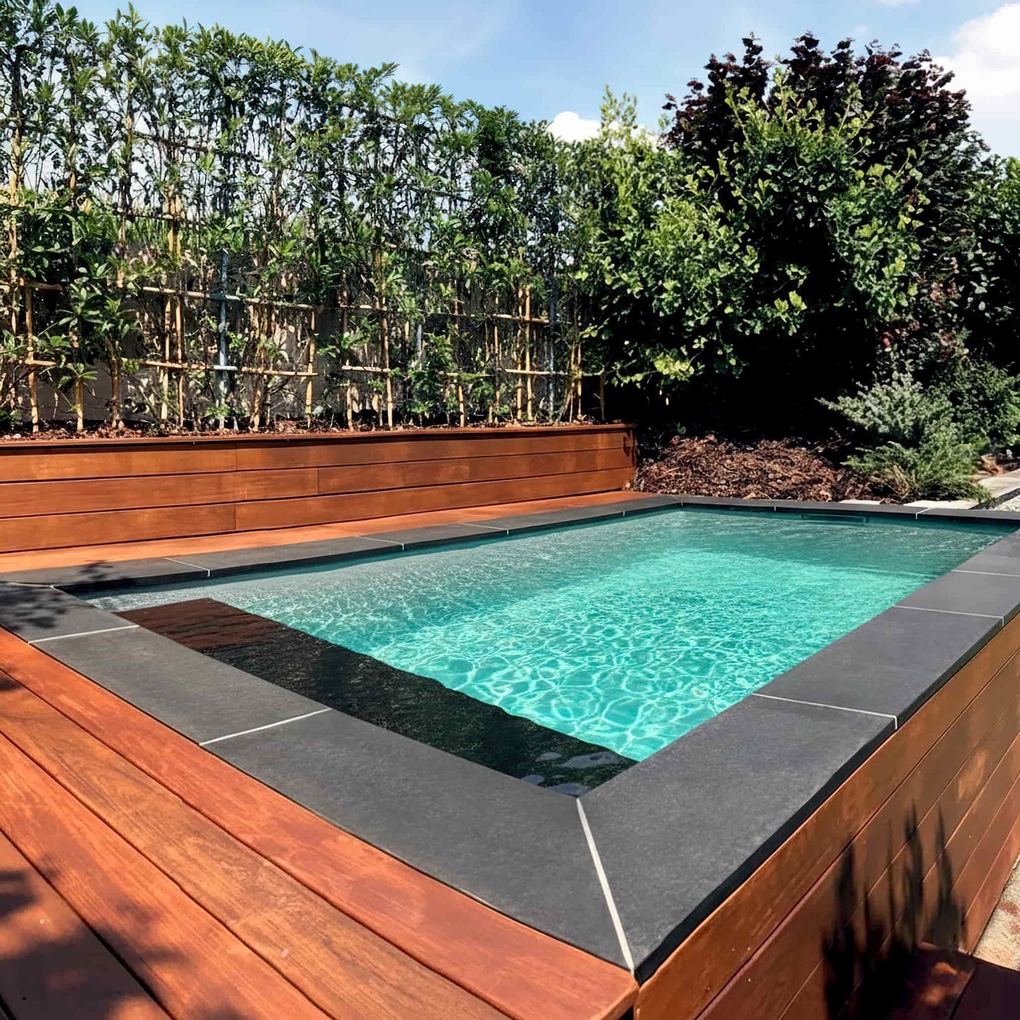 Margelle Basalt SUPER BLACK Minéral Naturstein