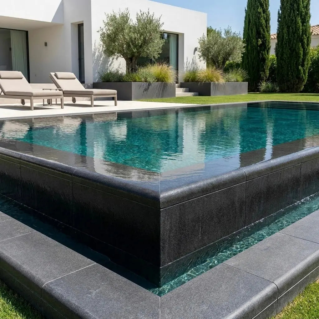 Margelle en BASALTE SUPER BLACK - Épaisseur 6 cm Minéral pierre naturelle