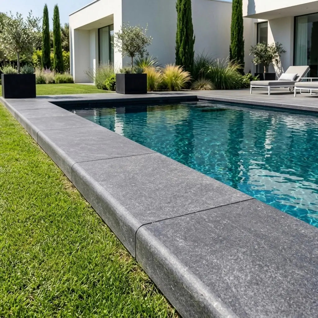 Margelle en BASALTE SUPER BLACK - Épaisseur 6 cm Minéral pierre naturelle