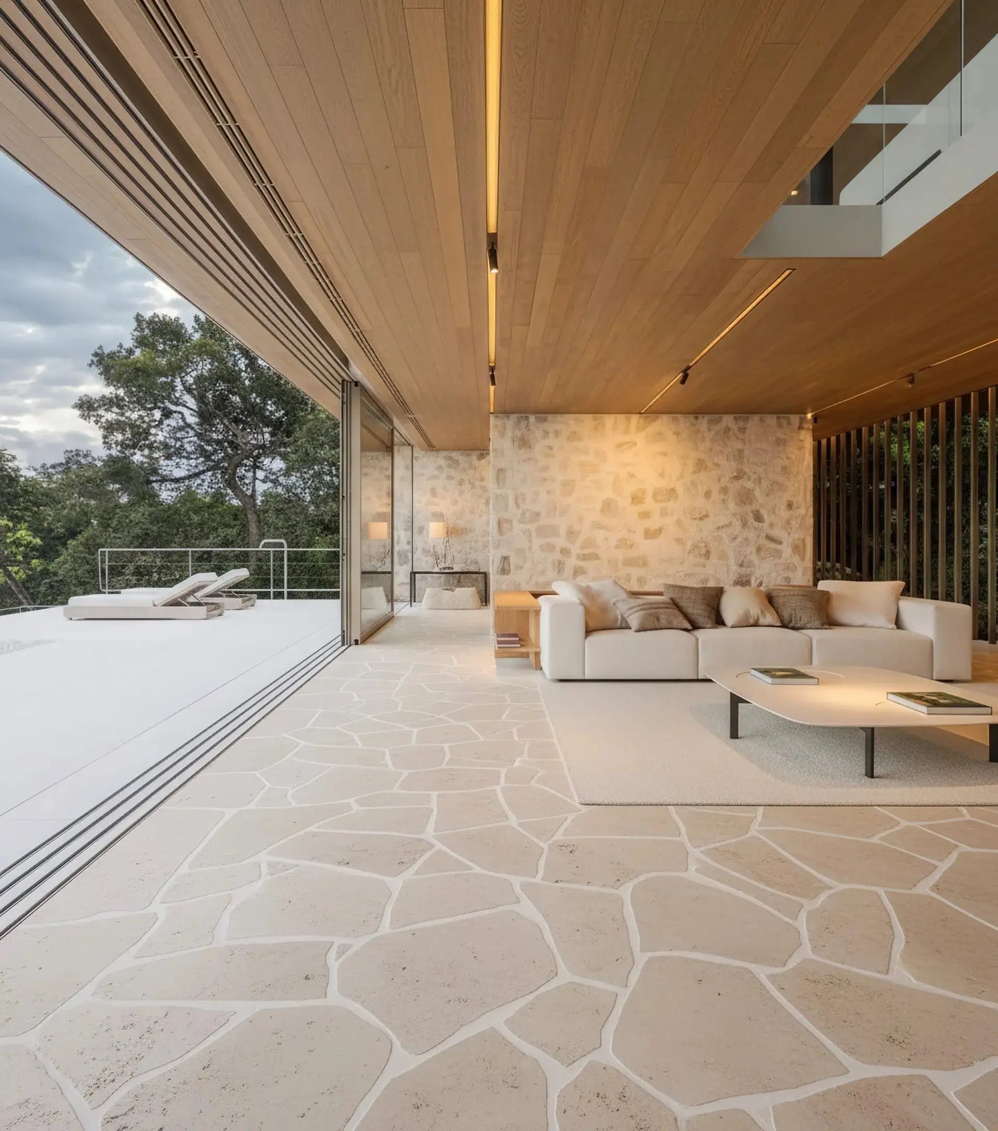 Opus Incertum intérieur en TRAVERTIN - Grand format Minéral pierre naturelle