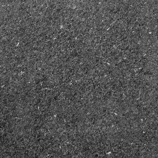 Parement granit Jade Black Finition : WaterJet, bords sciés, zoom texture